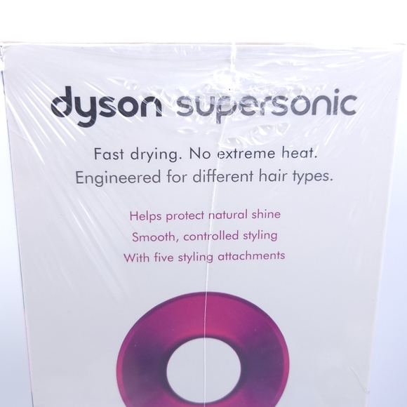 New Dyson Supersonic Hair Dryer with Attachments Silver/Pink - Picture 3 of 7